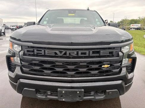 Used 2023 Chevrolet Silverado 1500 Custom AWD/4WD image 3