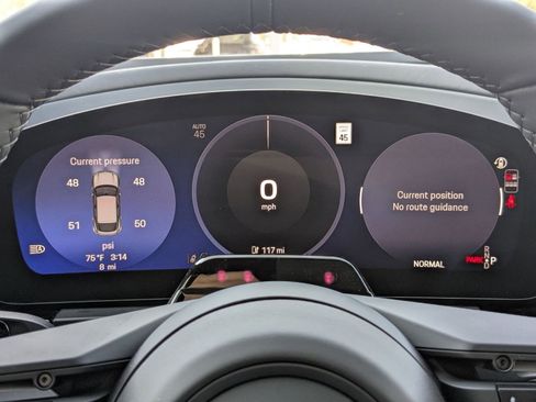 New 2026 Porsche Macan Electric image 16