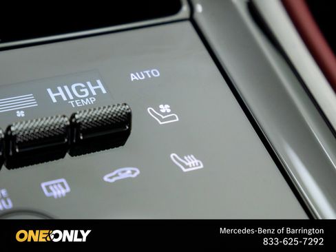 Used 2024 Porsche Panamera image 29