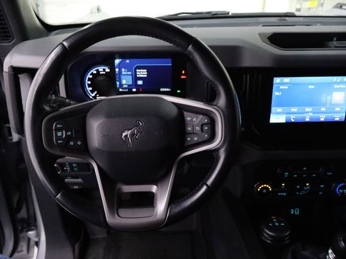 Used 2022 Ford Bronco Black Diamond image 19