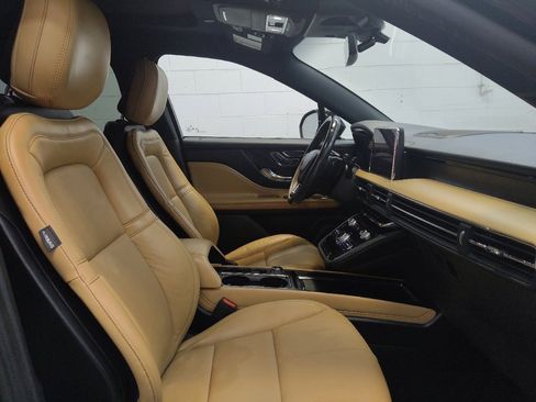 Used 2020 Lincoln Corsair Reserve w/ Elements Package image 21