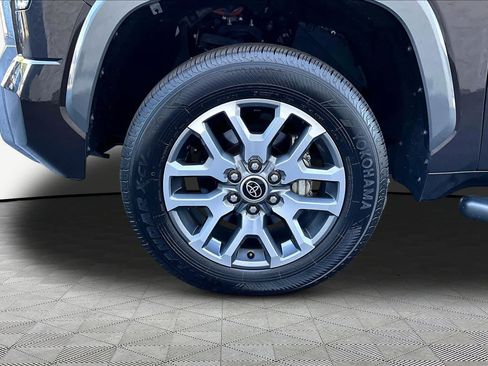Used 2022 Toyota Tundra 1794 Edition AWD/4WD image 11