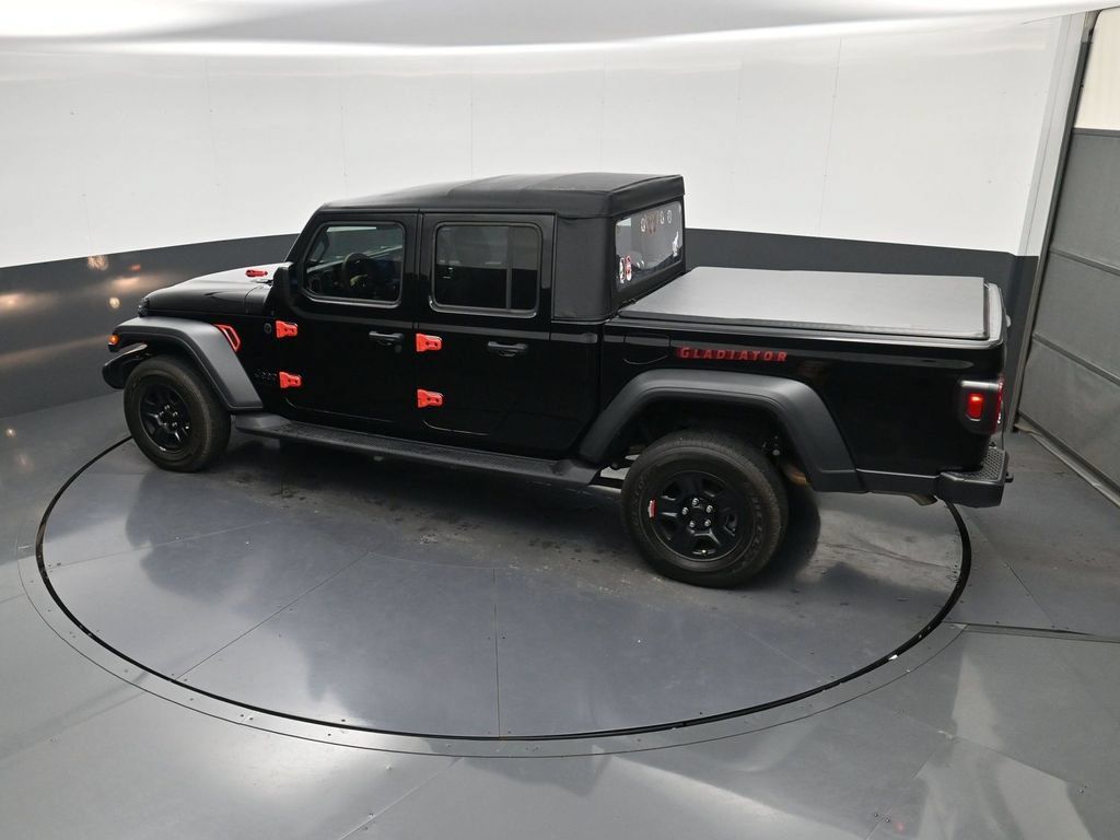 Used 2025 Jeep Gladiator Sport AWD/4WD image 32