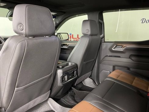 Used 2024 Chevrolet Silverado 1500 High Country AWD/4WD image 15