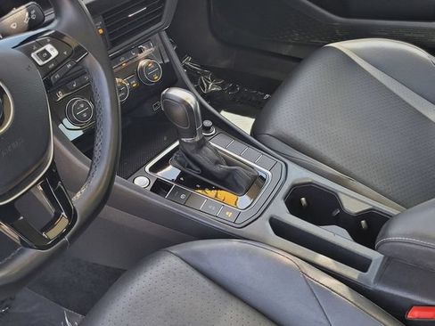 Used 2019 Volkswagen Jetta SEL FWD image 21