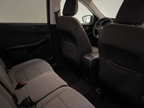 Used 2022 Ford Escape SE image 32