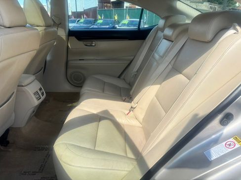 Used 2015 Lexus ES 350 F Sport w/ Luxury Package FWD image 38