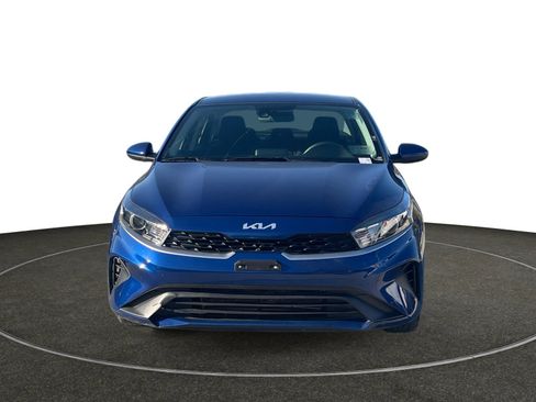 Used 2023 Kia Forte LXS image 9