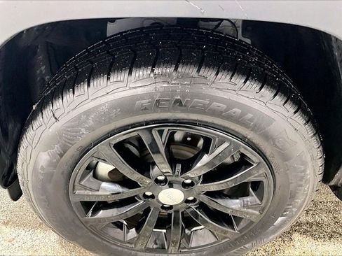 Used 2021 Jeep Cherokee Latitude Lux w/ Sun & Sound Group image 35