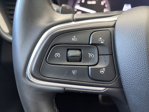 Used 2022 Buick Envision Essence w/ Technology Package II FWD image 20