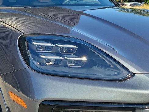 New 2026 Porsche Cayenne AWD/4WD image 15