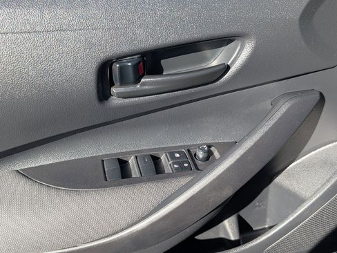 Used 2025 Toyota Corolla LE image 15