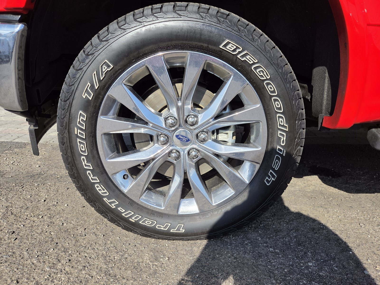 Used 2017 Ford F150 Lariat w/ Equipment Group 502A Luxury AWD/4WD image 14