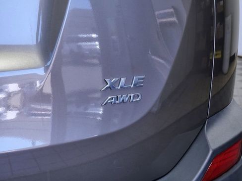 Used 2013 Toyota RAV4 XLE AWD/4WD image 9