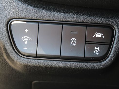Certified 2023 Kia Seltos S w/ Navigation Package FWD image 23