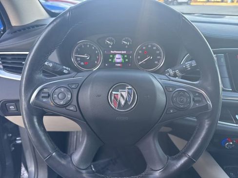 Used 2020 Buick Enclave Premium w/ Sun and Sites Package image 10