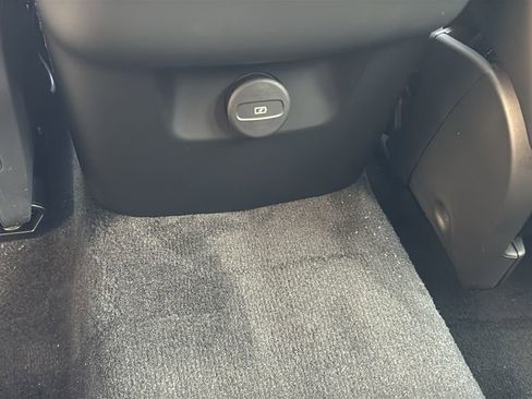 New 2026 Volvo XC60 B5 Core w/ Protection Package Premier image 10