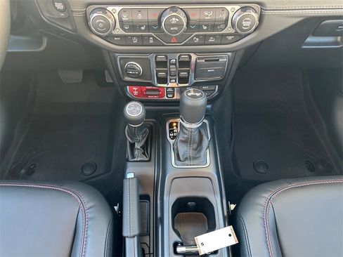 New 2026 Jeep Wrangler Unlimited Rubicon image 13