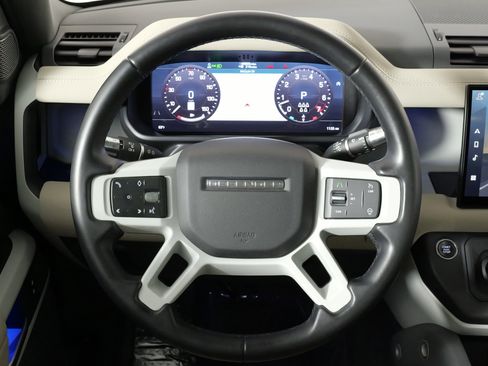 Used 2022 Land Rover Defender 110 SE image 40