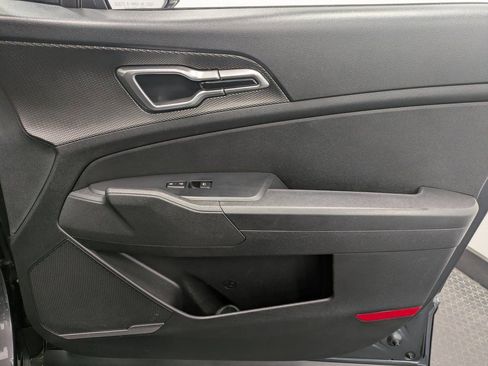 Certified 2023 Kia Sportage LX image 27