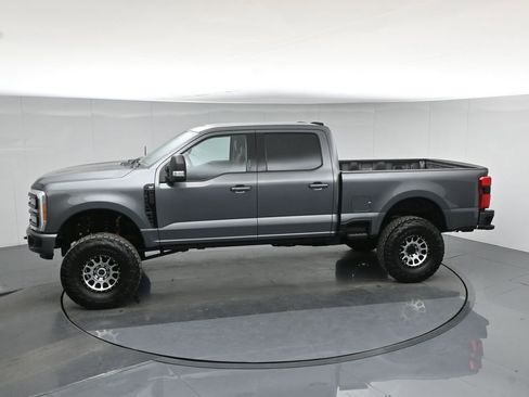 Used 2023 Ford F250 XLT w/ Black Appearance Package image 52