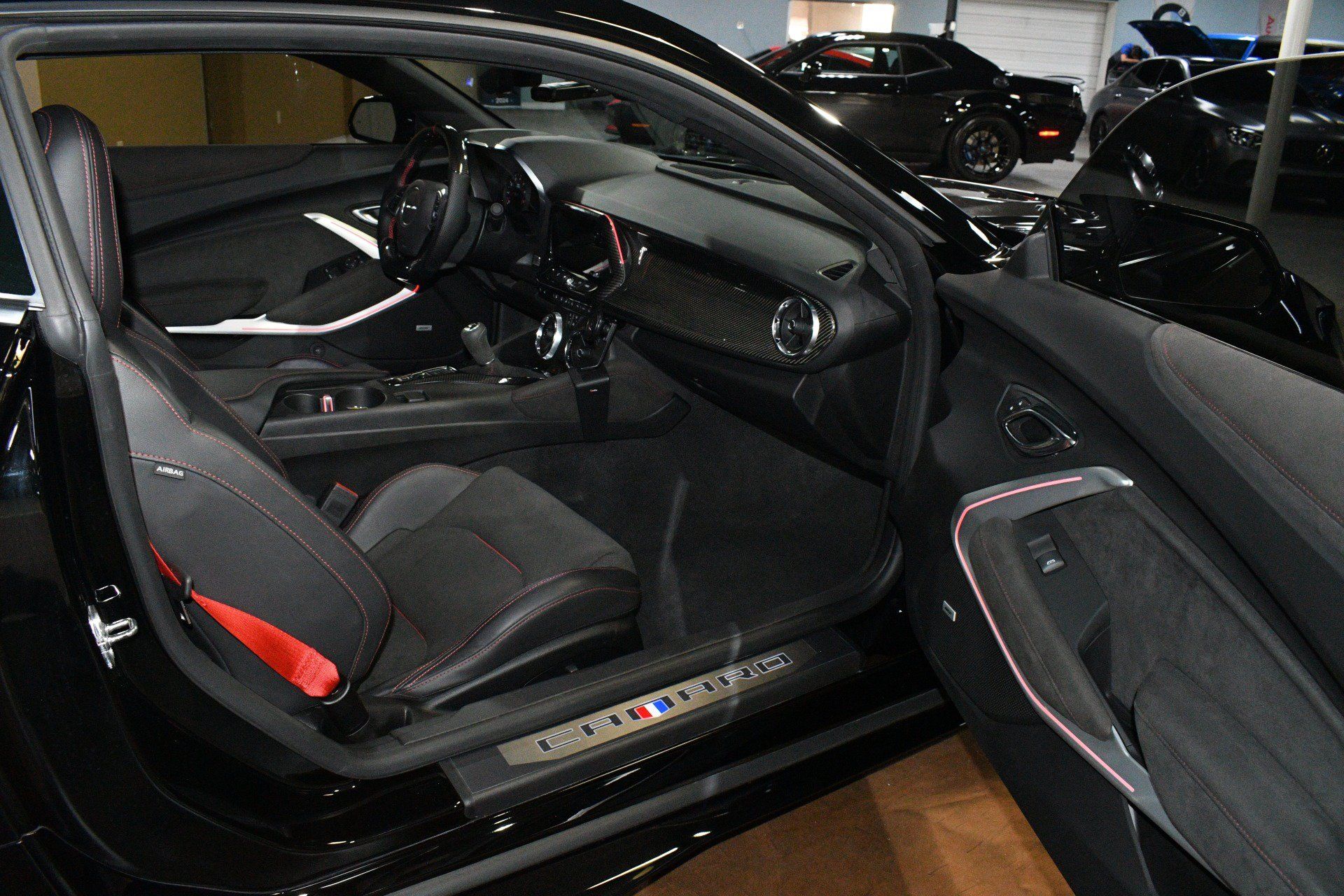Used 2020 Chevrolet Camaro ZL1 RWD image 48