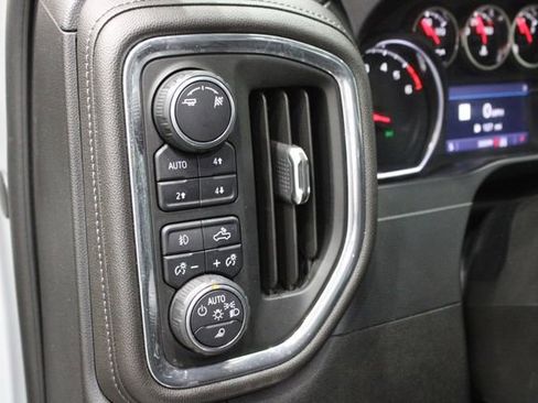 Used 2019 Chevrolet Silverado 1500 LTZ w/ LTZ Convenience Package image 22