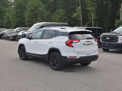 Used 2023 GMC Terrain SLT AWD/4WD image 6