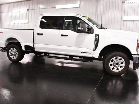 Used 2024 Ford F350 XLT image 9