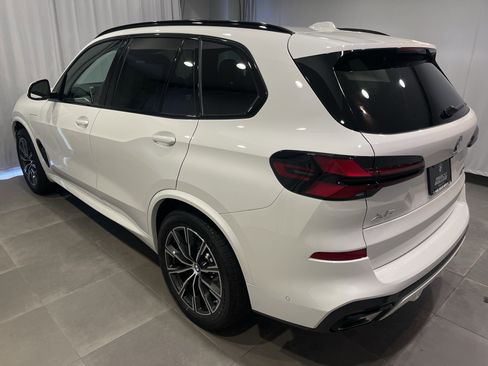 New 2026 BMW X5 xDrive50e w/ M Sport Package image 4