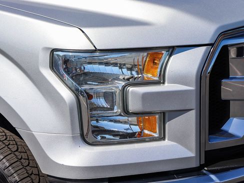 Used 2015 Ford F150 XLT RWD image 12