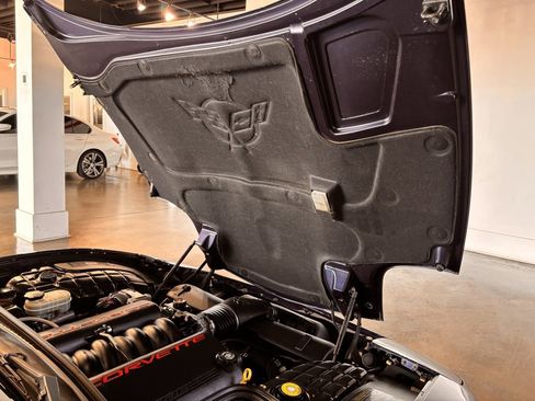 Used 2001 Chevrolet Corvette Convertible w/ Preferred Equipment Group2 image 25