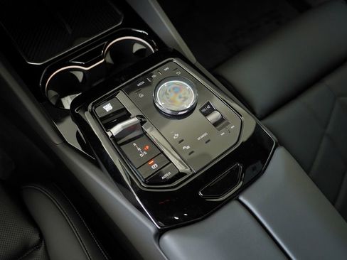 New 2027 BMW 530i xDrive AWD/4WD image 18