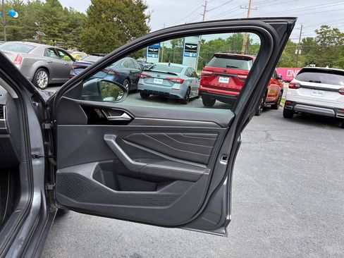 Used 2024 Volkswagen Jetta SEL FWD image 48