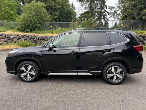 Used 2020 Subaru Forester Touring AWD/4WD image 2