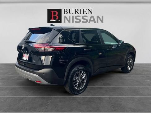 Used 2023 Nissan Rogue S AWD/4WD image 5