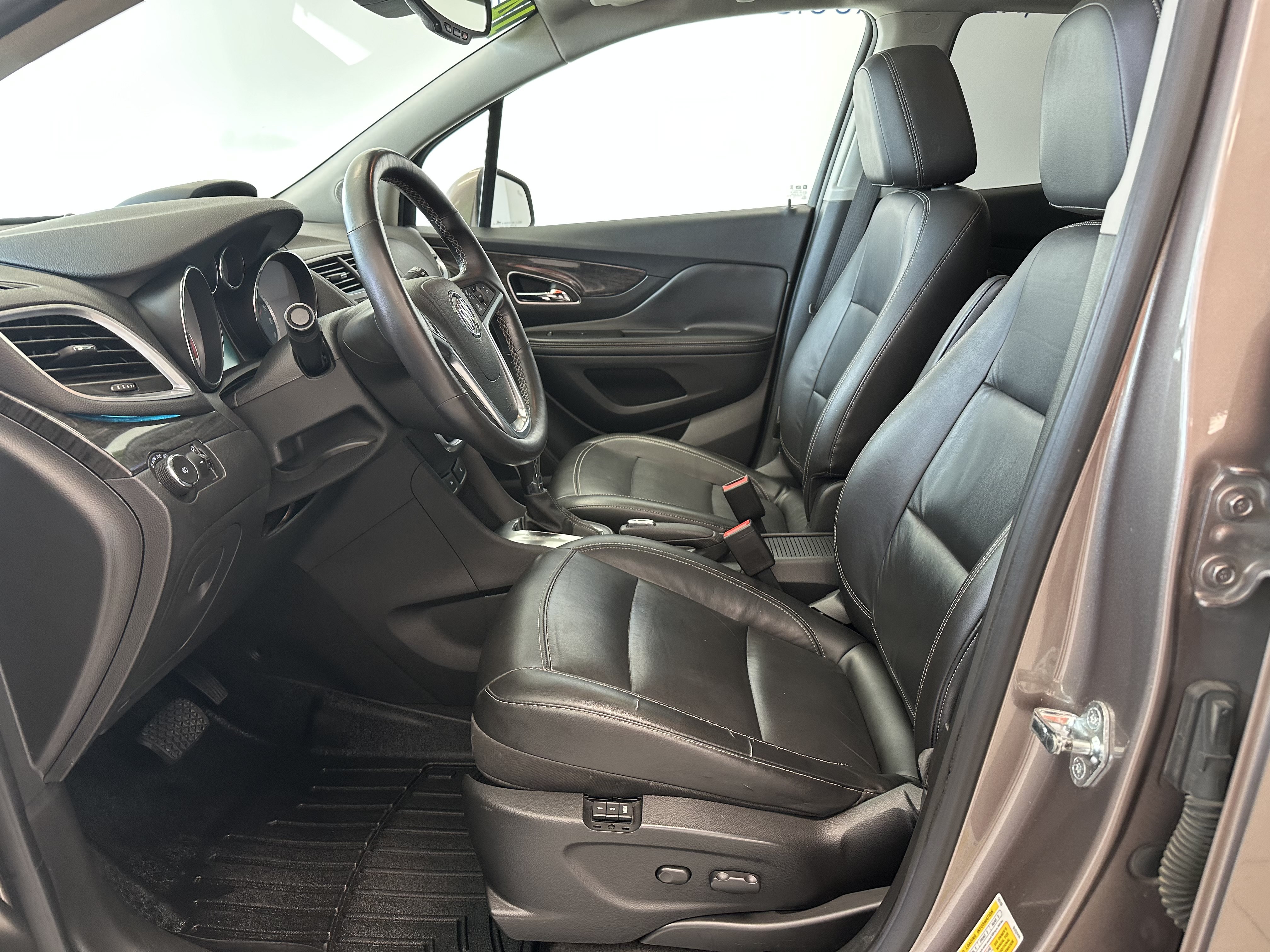 Used 2014 Buick Encore Premium AWD/4WD image 10