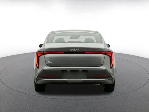 Used 2025 Kia K4 FWD image 8