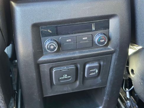 Certified 2023 Chevrolet Traverse LT w/ LT Premium Package image 16