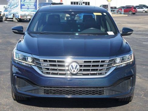 Used 2022 Volkswagen Passat 2.0T R-Line image 24