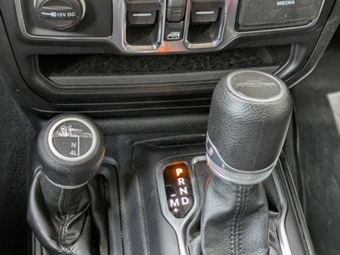 Used 2021 Jeep Gladiator Sport AWD/4WD image 13
