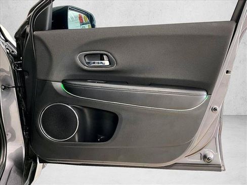 Used 2021 Honda HR-V EX image 19
