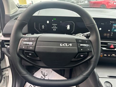 Certified 2026 Kia Sportage SX Prestige image 18