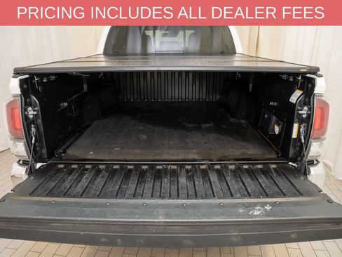 Certified 2023 Toyota Tacoma TRD Off-Road AWD/4WD image 5
