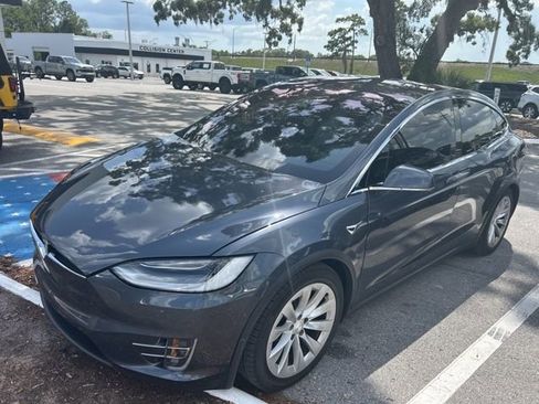 Used 2017 Tesla Model X 90D AWD/4WD image 1