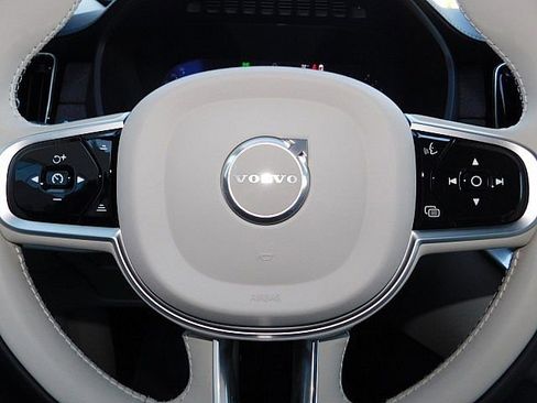 New 2026 Volvo XC90 B6 Ultra image 23