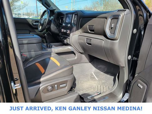 Used 2022 GMC Sierra 1500 AT4 w/ AT4 Premium Package image 24