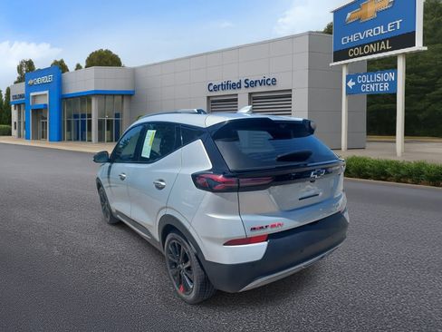 Used 2023 Chevrolet Bolt EUV Premier w/ Sun & Sound Package FWD image 5