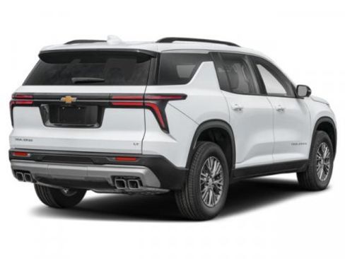 New 2026 Chevrolet Traverse LT w/ Sun and Wheel Package AWD/4WD image 2