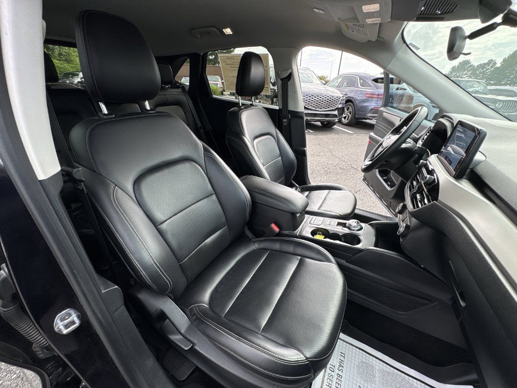 Used 2021 Ford Escape SEL FWD image 30